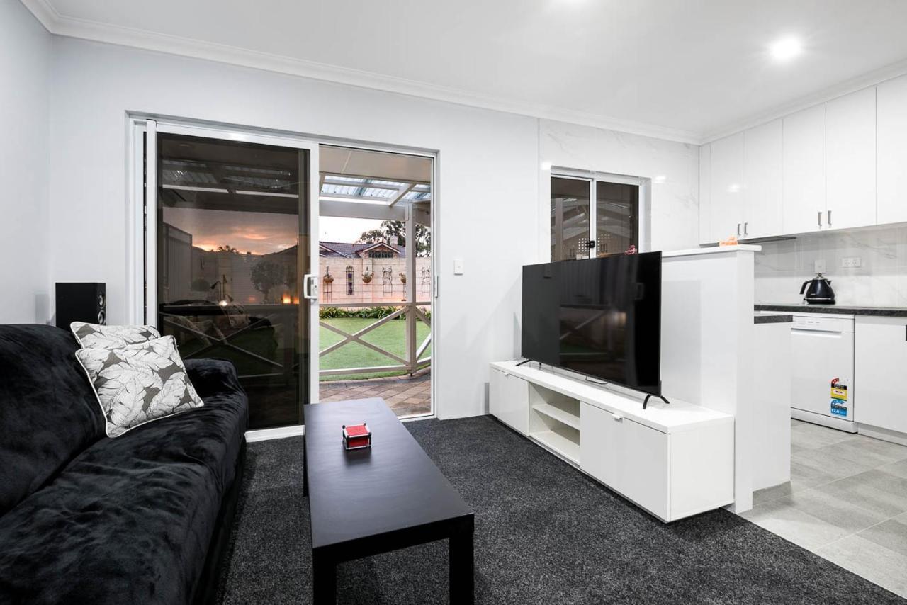 12 Streeton Promenade Perth Exterior foto